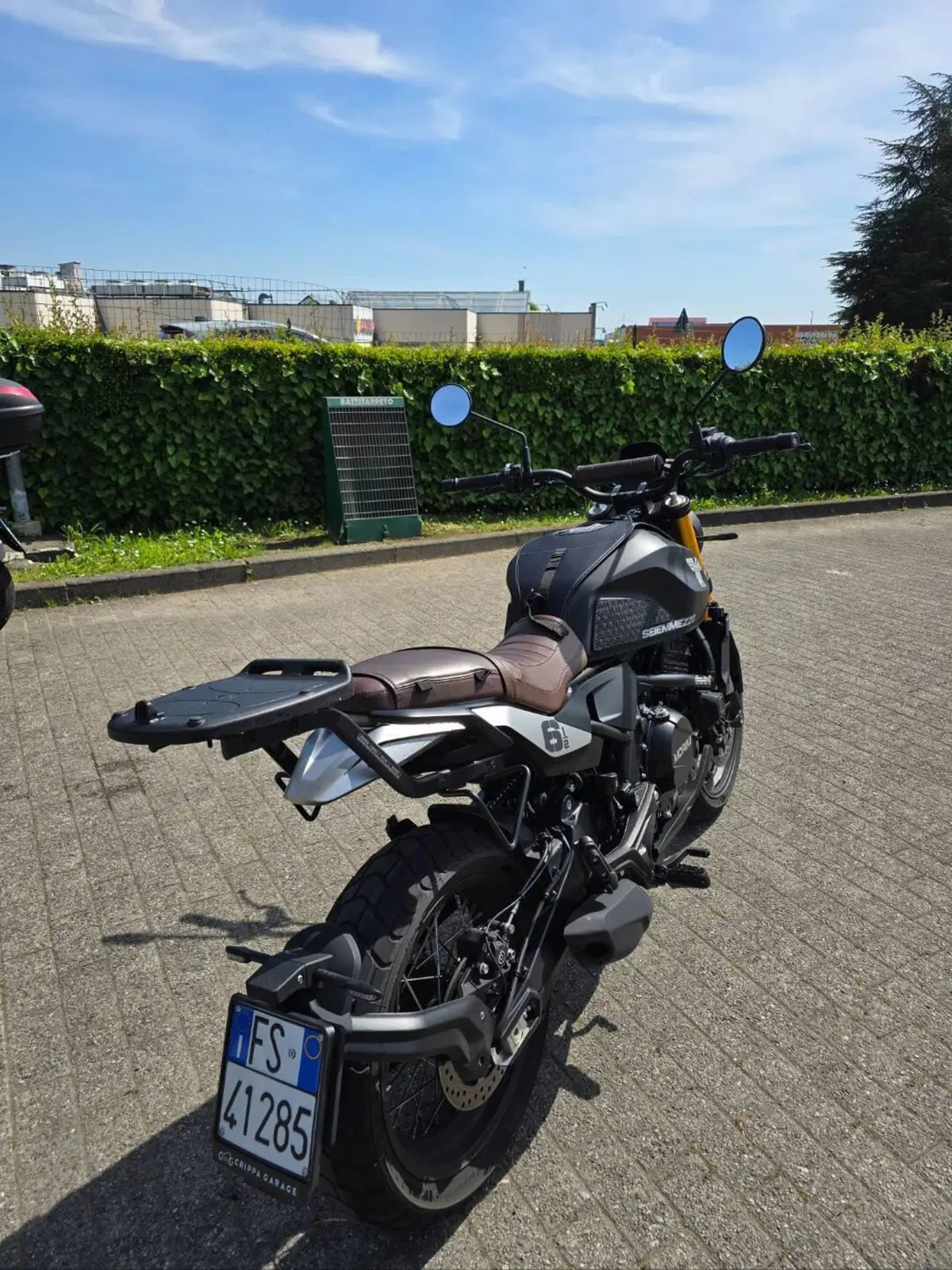 Moto Morini SEIEMMEZZO SCR (2022 - 26) (8)