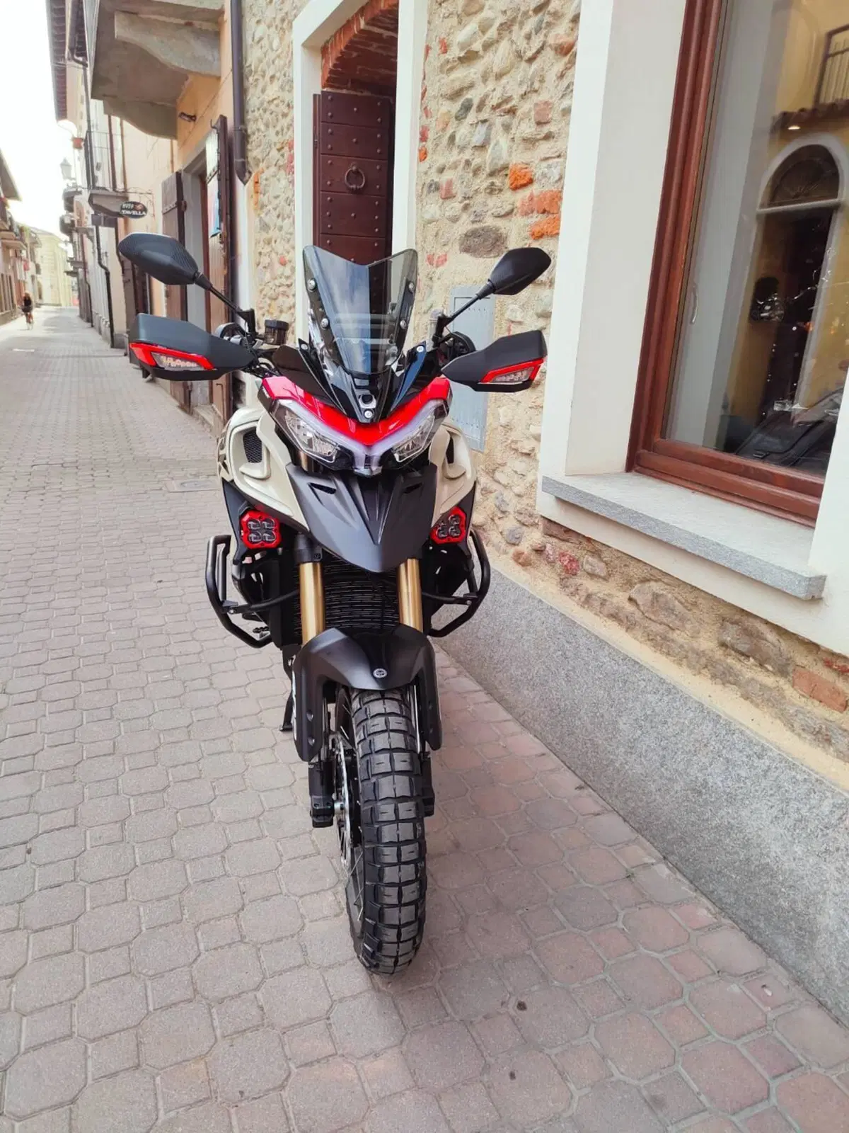 Benelli TRK 902 Xplorer (2026) (8)