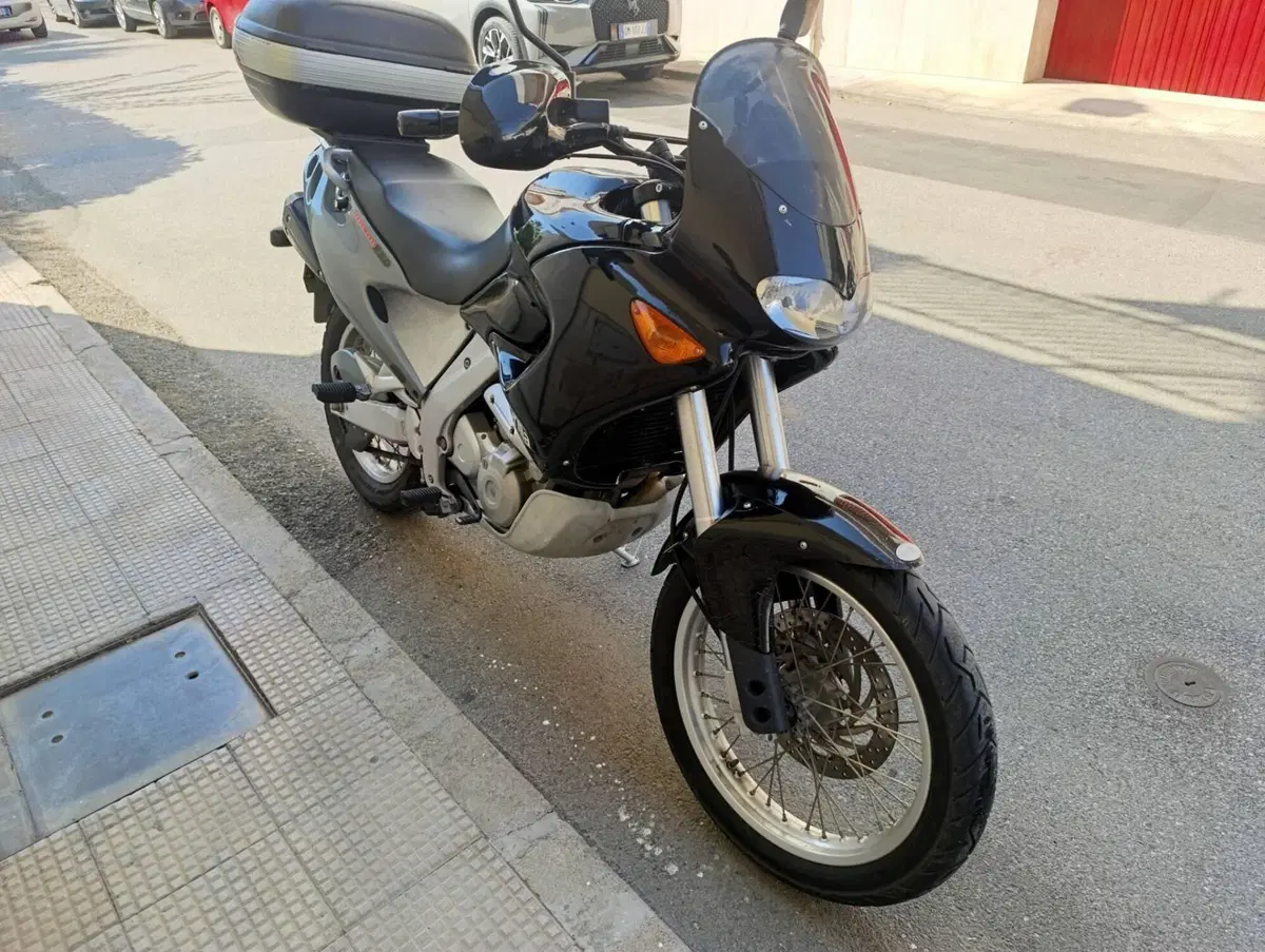 Aprilia Pegaso 650 (1997 - 00)