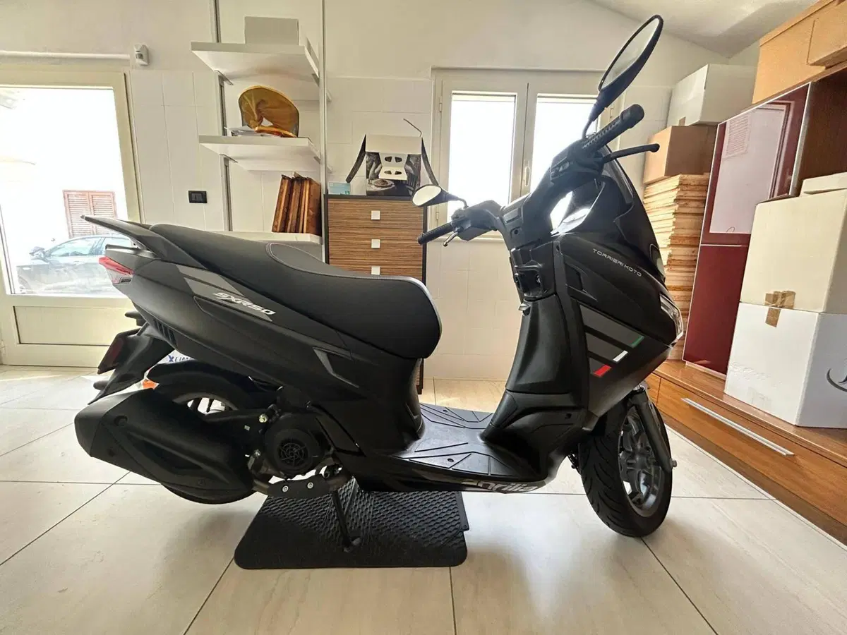 Aprilia SXR 50 (2021 - 26) (2)