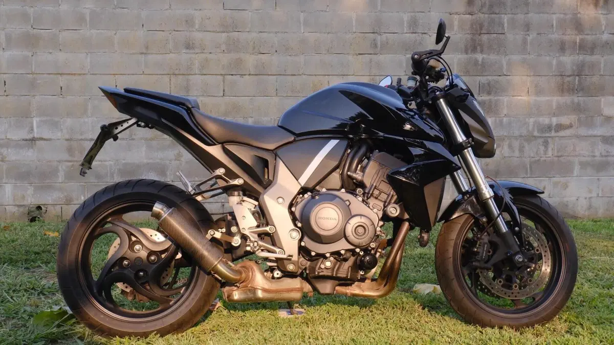 Honda CB 1000 R (2008 - 10) (2)