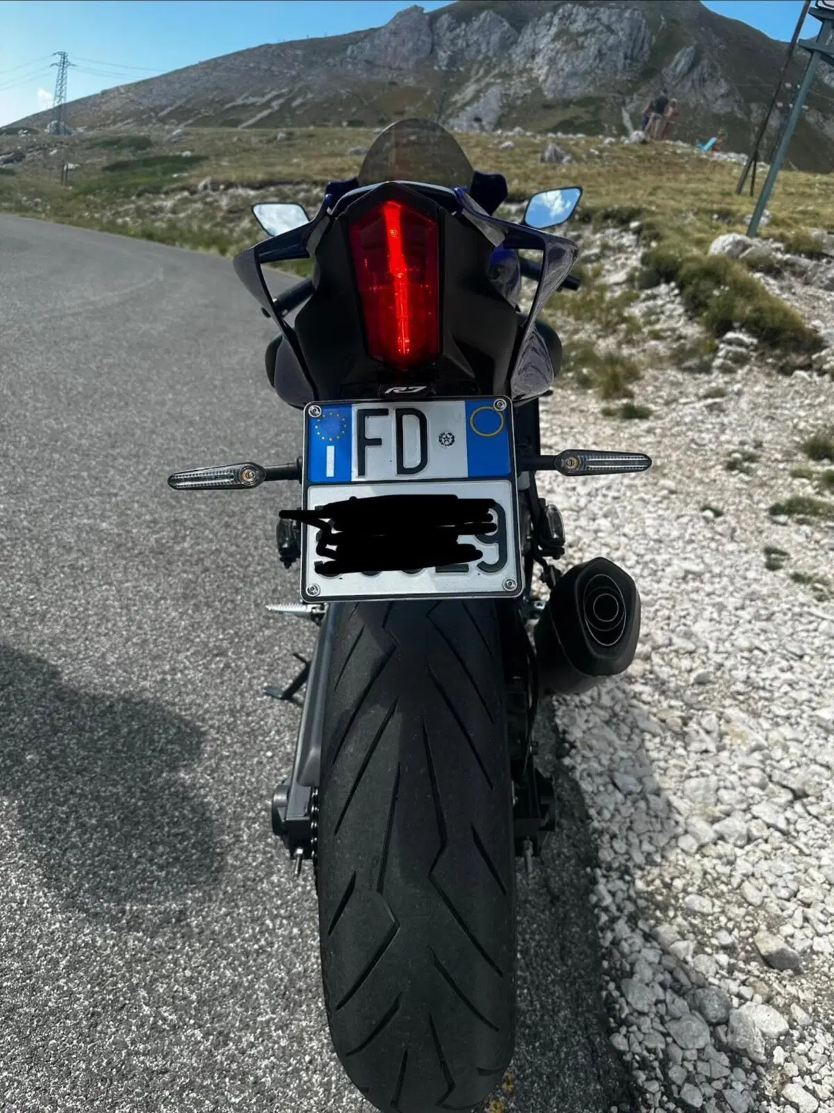 Yamaha YZF R7 (2021 - 25) (4)