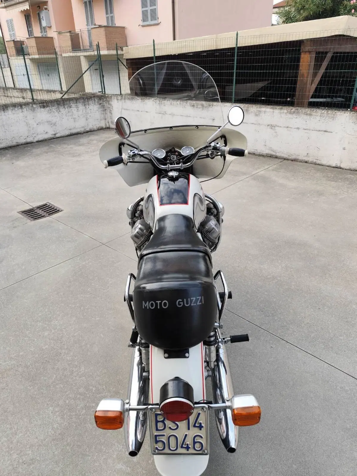 Moto Guzzi V7 Special 750 (9)