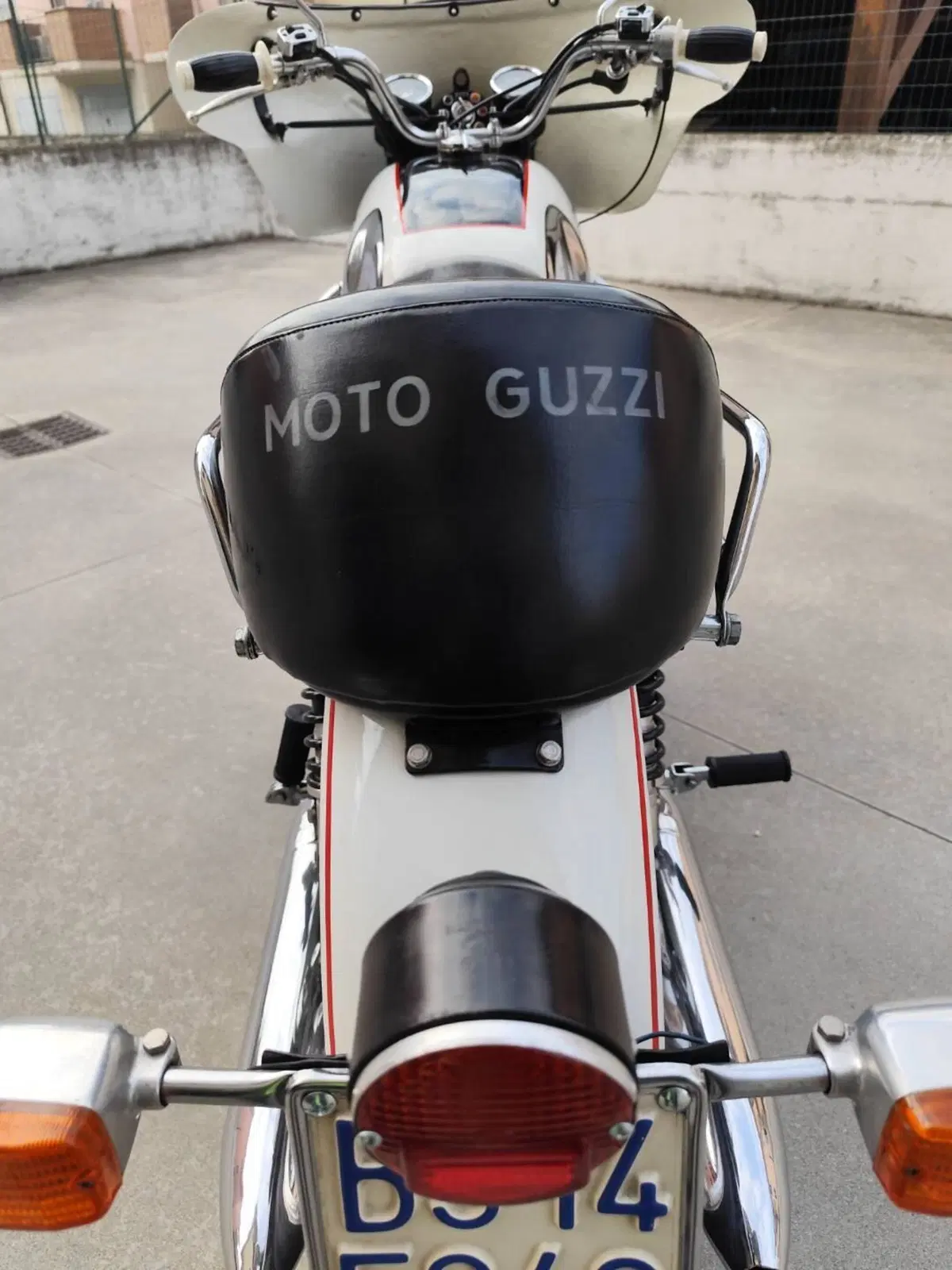 Moto Guzzi V7 Special 750 (12)