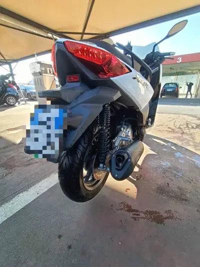 Yamaha X-Max 250 (2014 - 16) usata