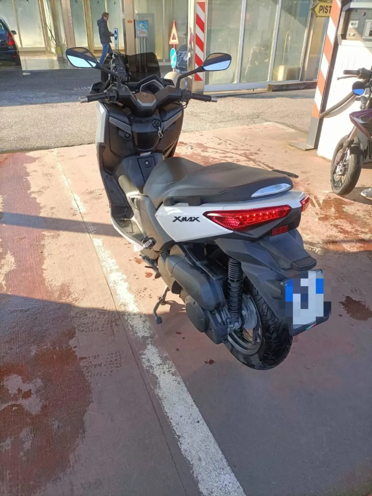 Yamaha X-Max 250 (2014 - 16) (4)