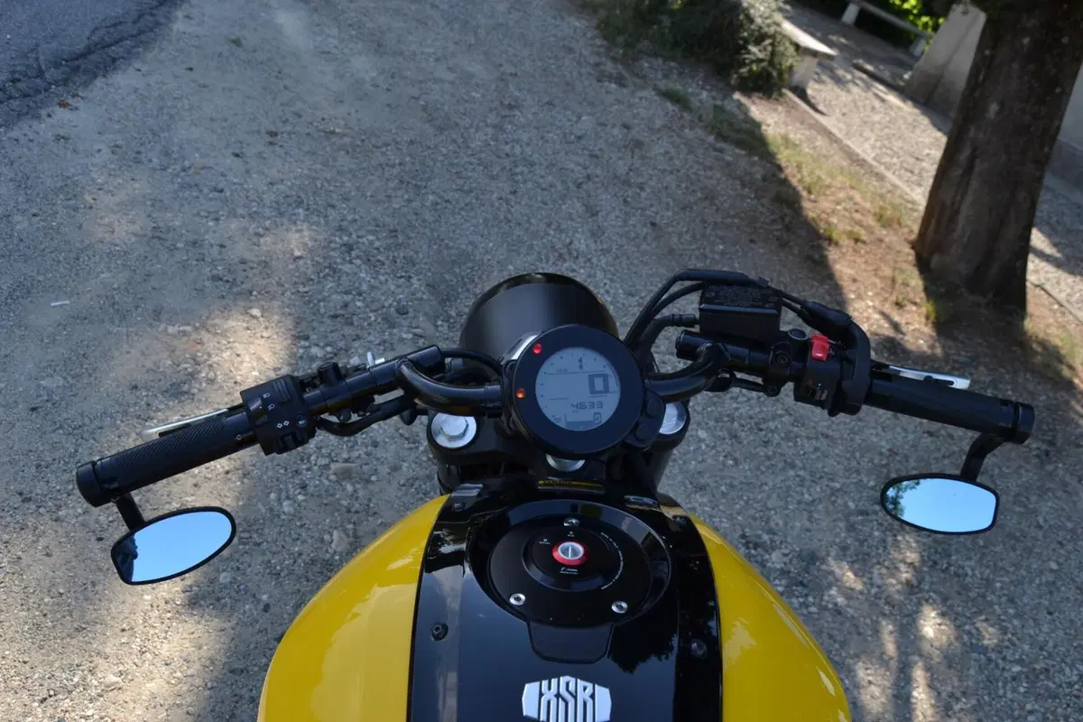 Yamaha XSR 700 ABS 60th Anniversary (2016 - 18) (4)