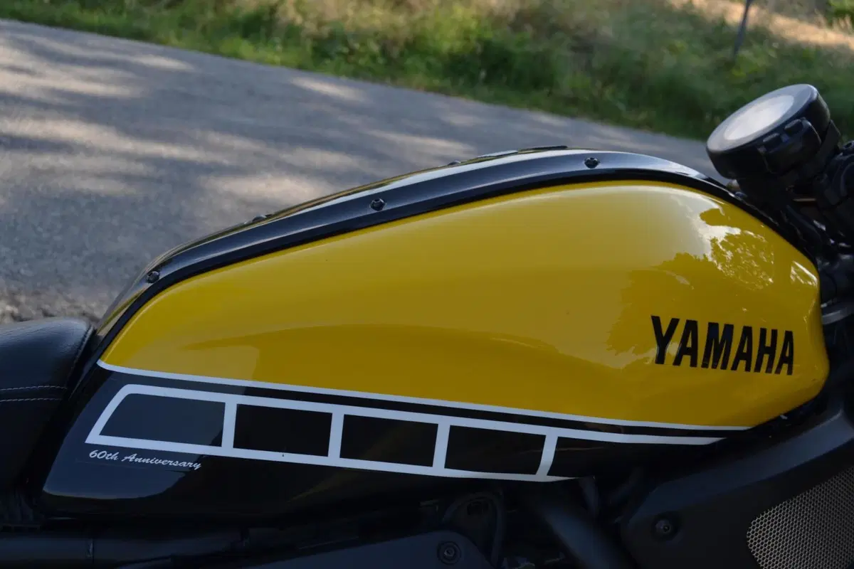 Yamaha XSR 700 ABS 60th Anniversary (2016 - 18) (11)