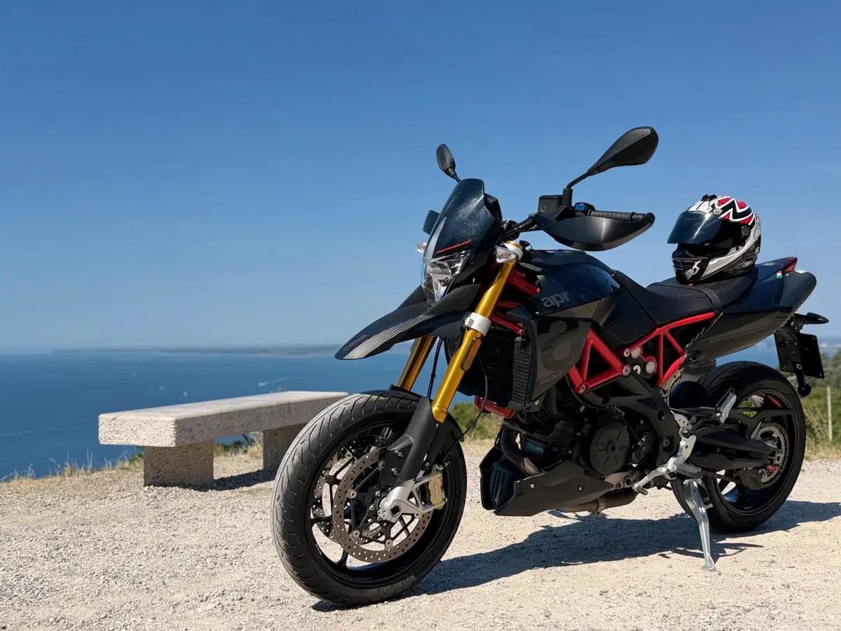 Aprilia Dorsoduro 900 (2017 - 20)