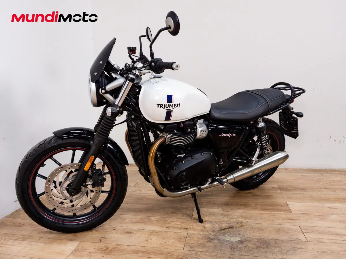 Triumph Street Twin 900 (2017 - 18) (8)