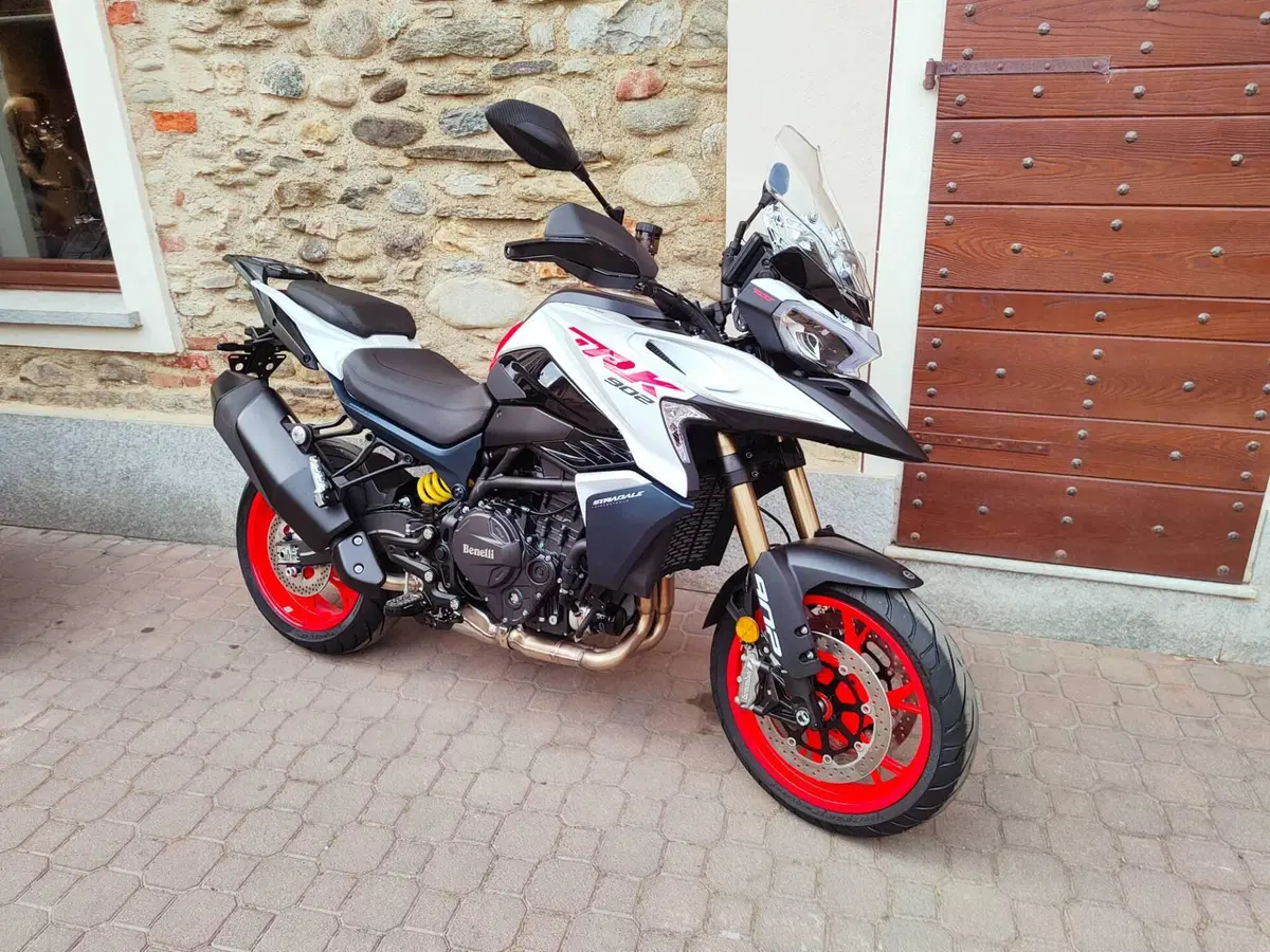 Benelli TRK 902 Stradale (2026) (2)