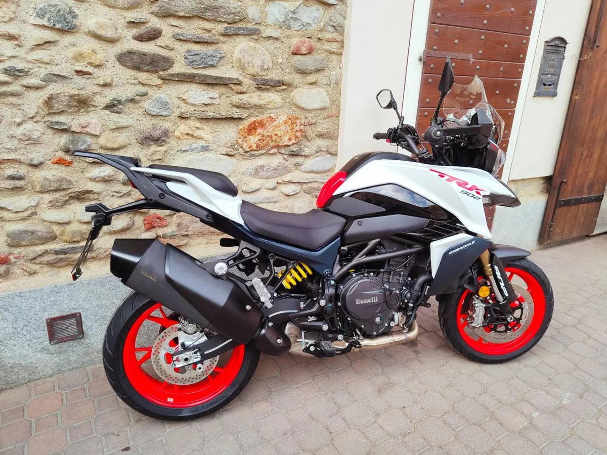 Benelli TRK 902 Stradale (2026) (7)