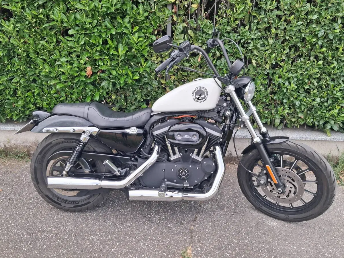Harley-Davidson 883 R (2008 - 16) - XL 883R