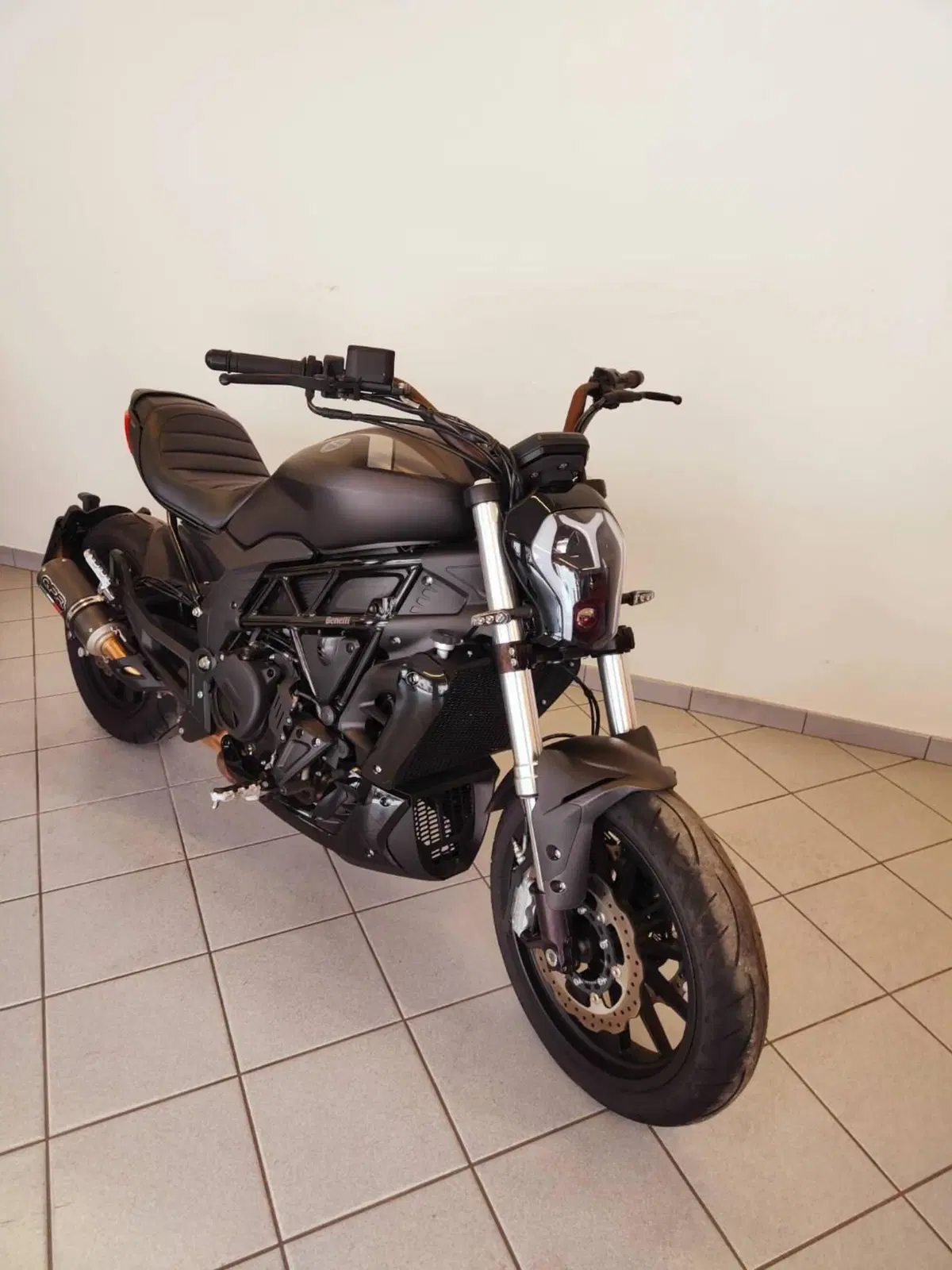 Benelli 502 C (2019 - 20) (5)