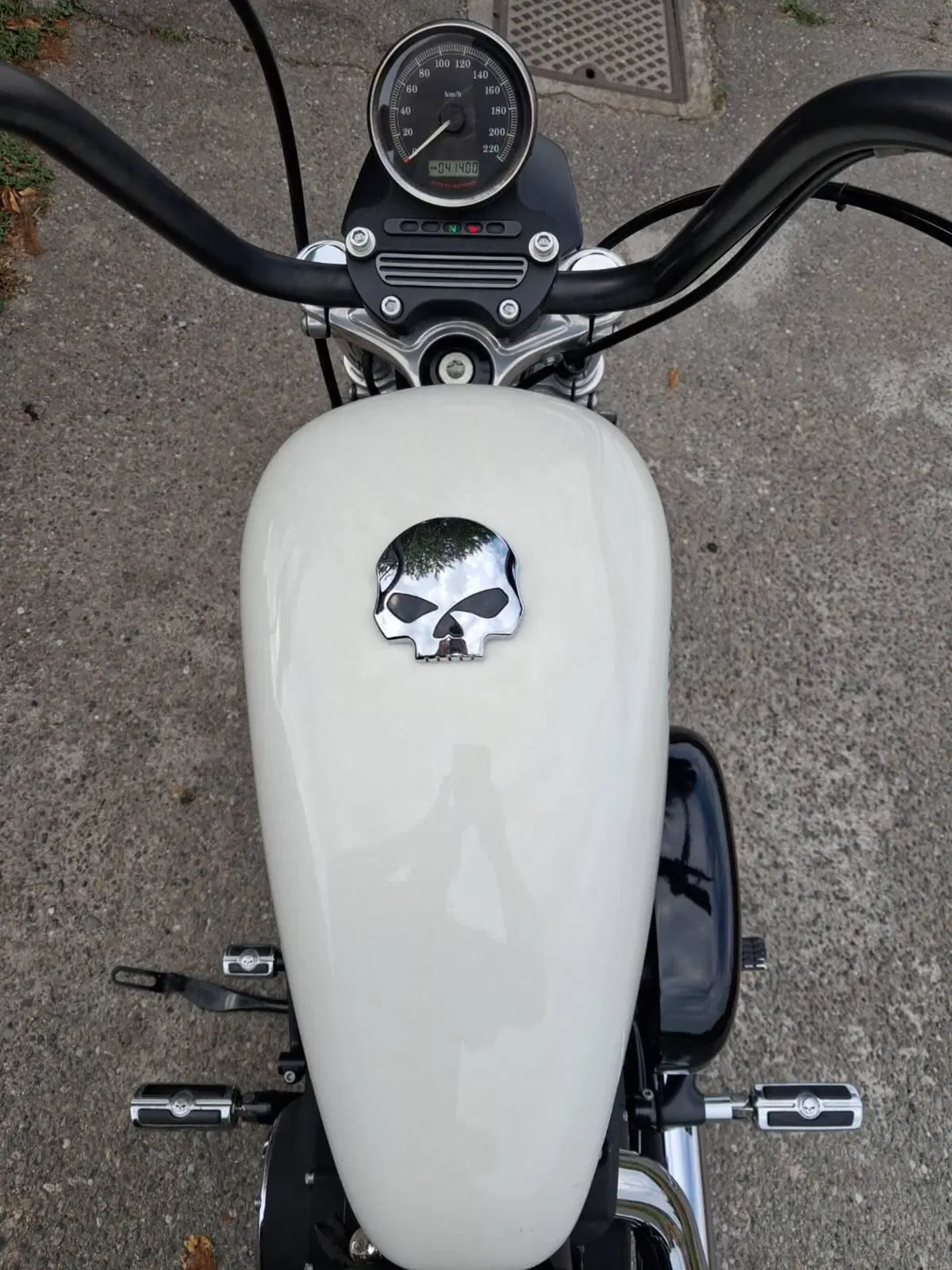 Harley-Davidson 883 R (2008 - 16) - XL 883R (2)