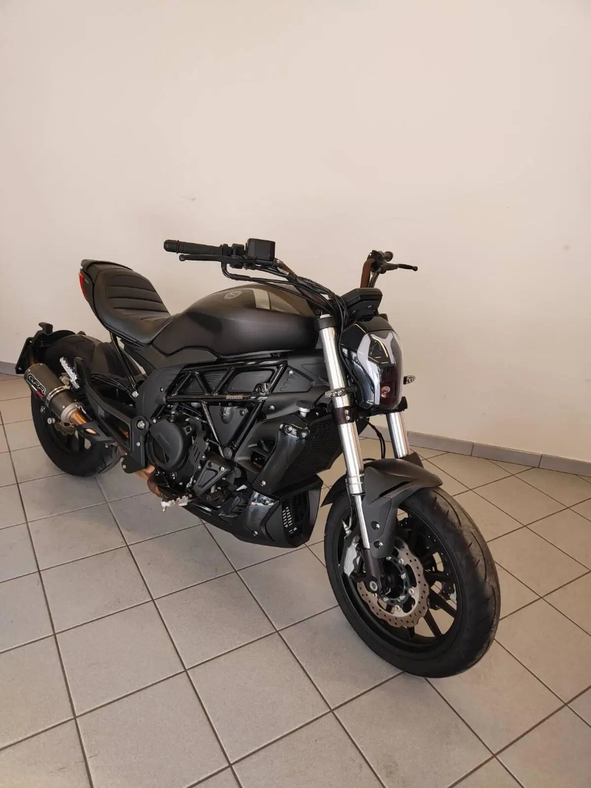 Benelli 502 C (2019 - 20) (15)