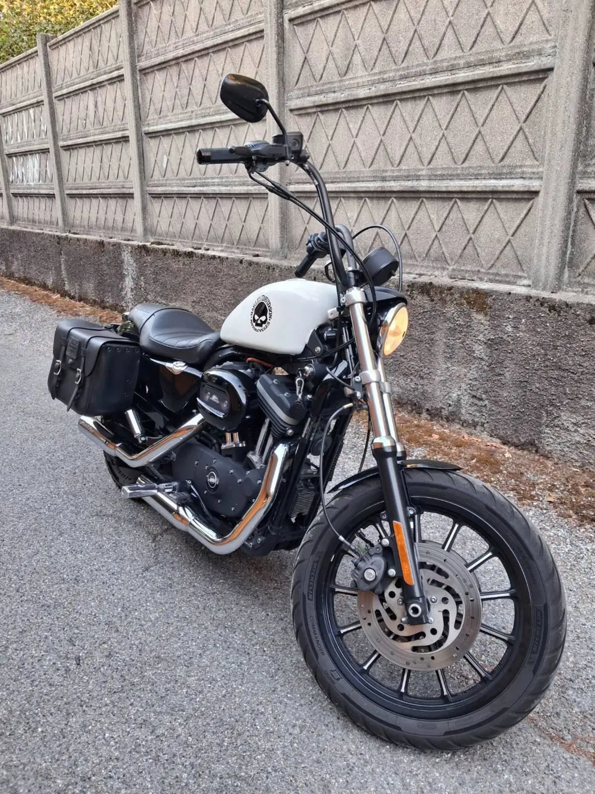 Harley-Davidson 883 R (2008 - 16) - XL 883R (3)