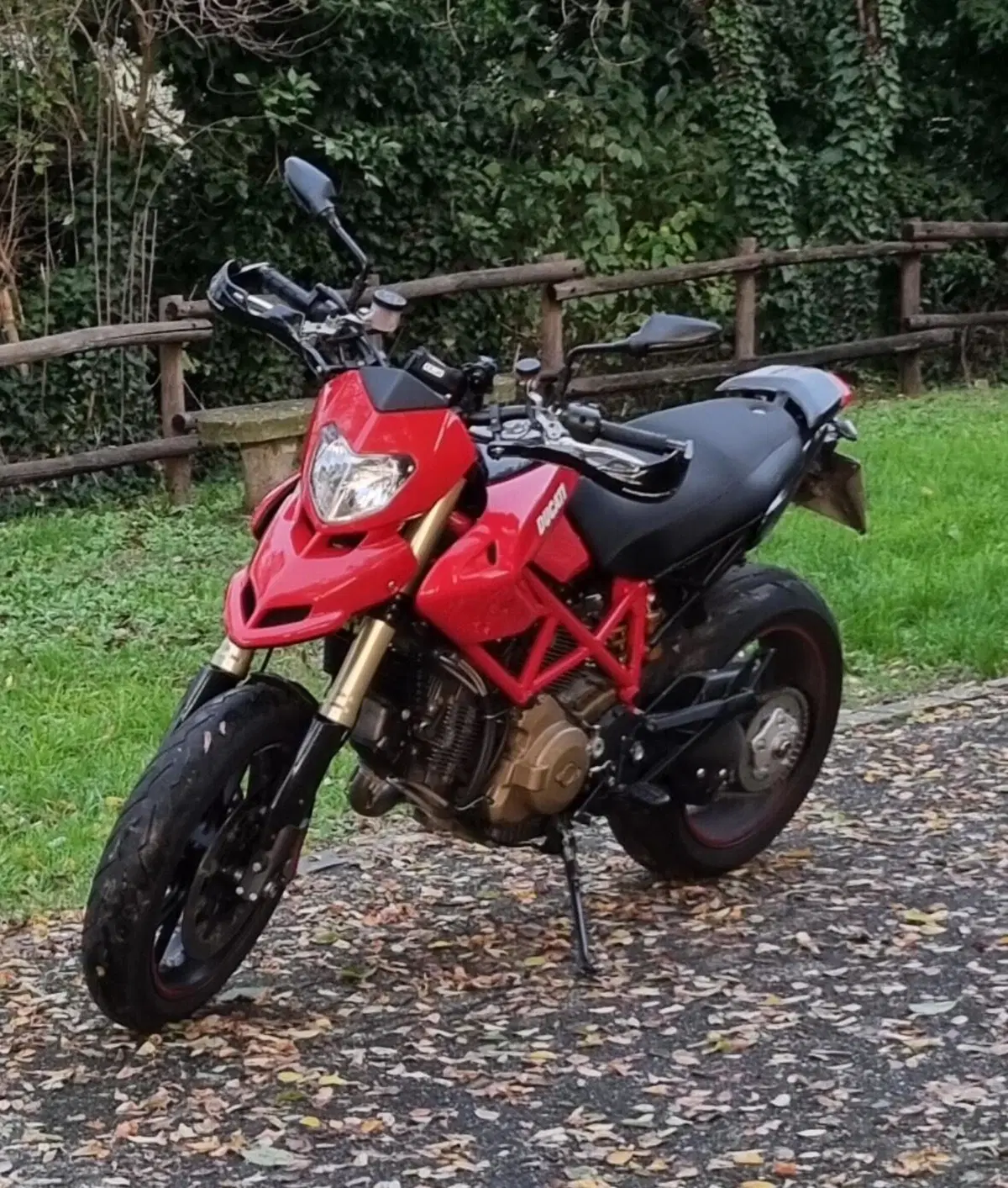 Ducati Hypermotard 1100 S (2007 - 09) (3)
