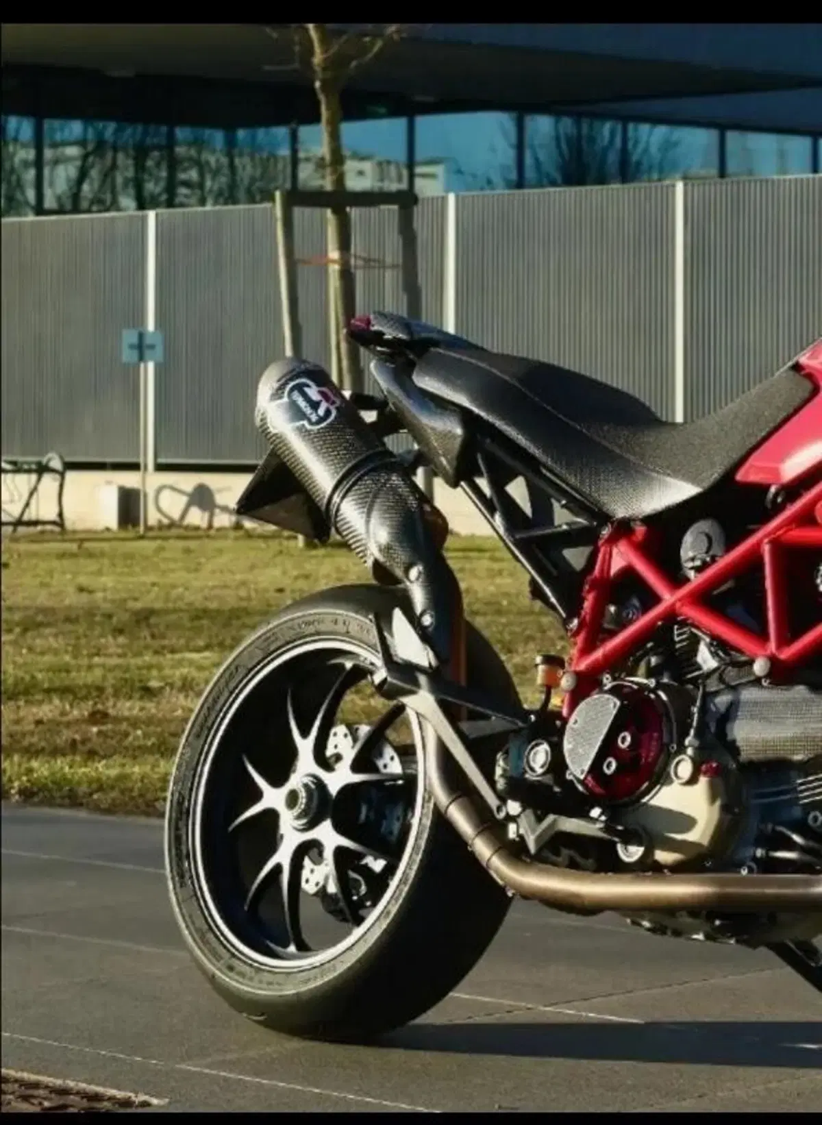 Ducati Hypermotard 1100 S (2007 - 09) (4)