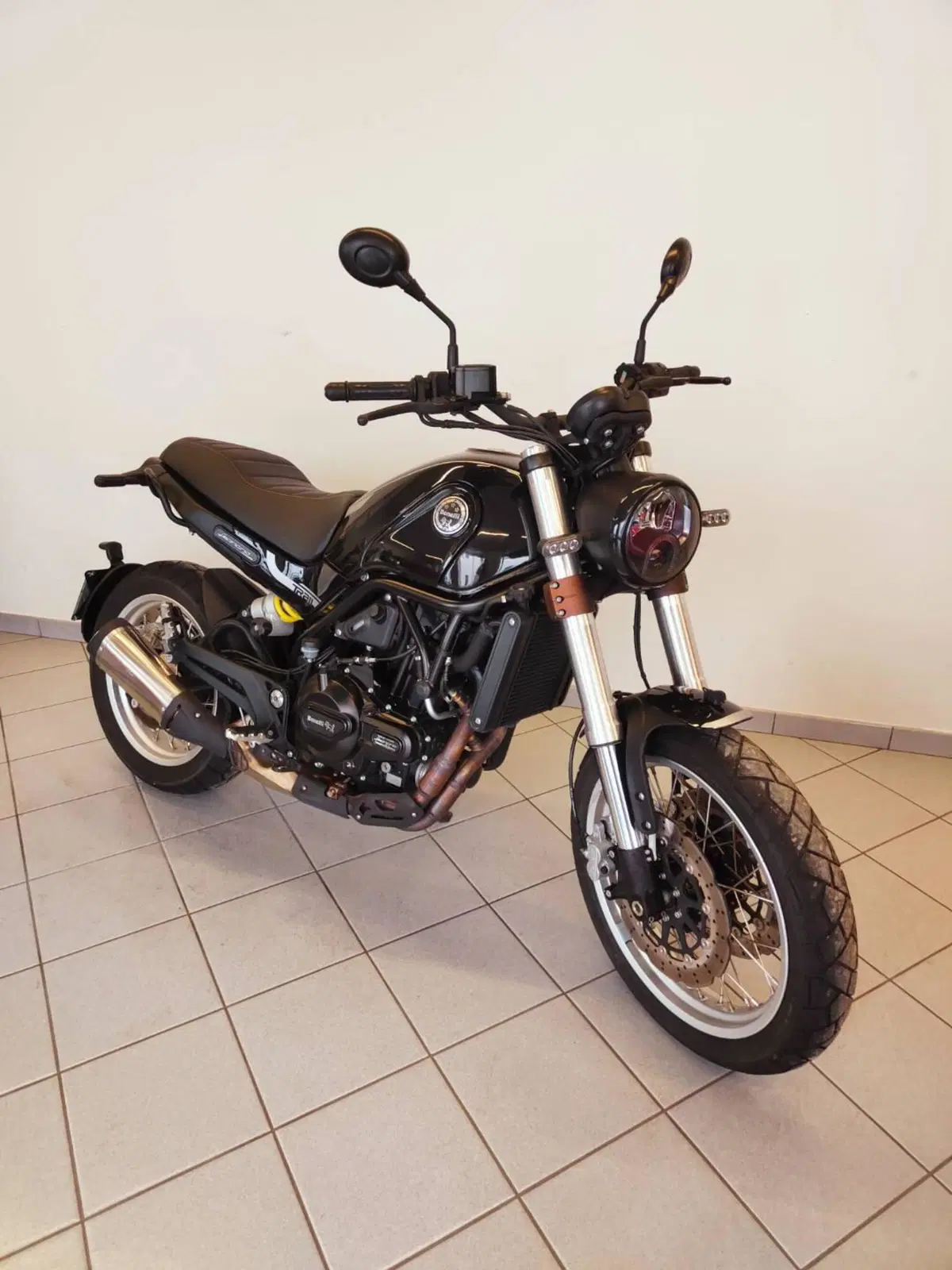 Benelli Leoncino 500 Trail (2021 - 26) (16)