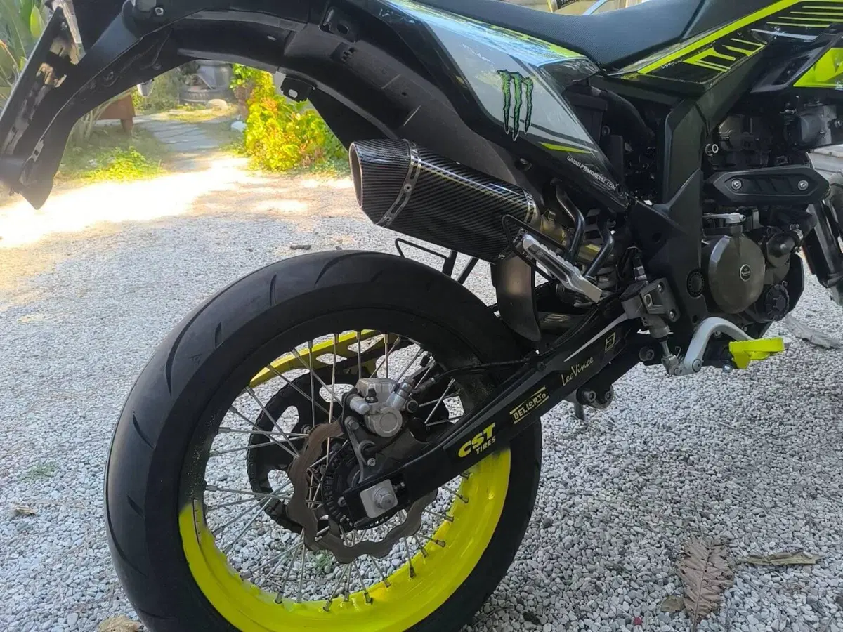 FB Mondial SMX 125 Motard (2021 - 24) (10)