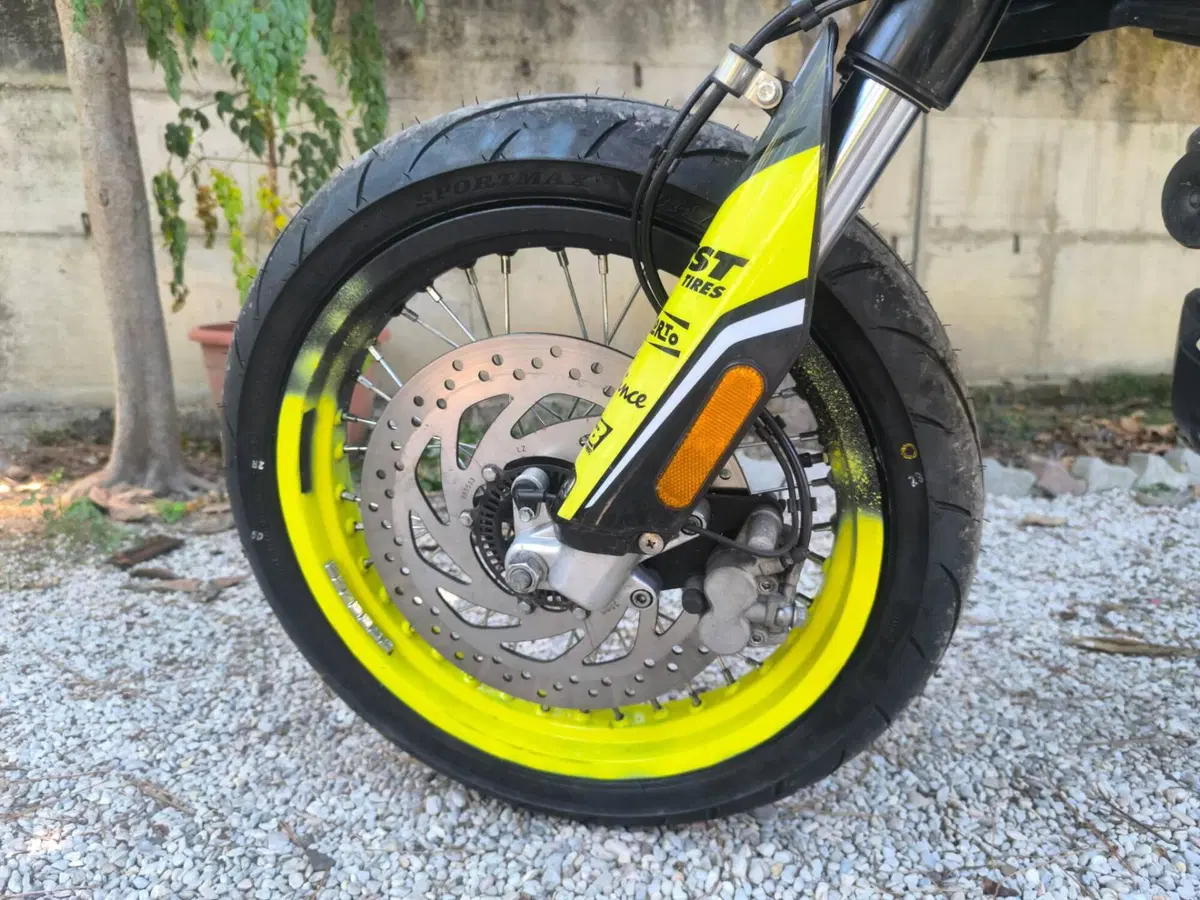FB Mondial SMX 125 Motard (2021 - 24) (12)