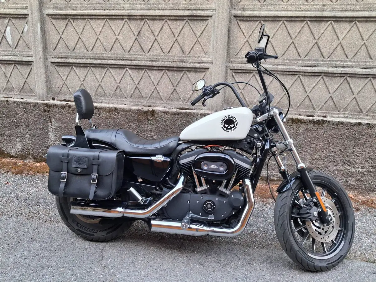 Harley-Davidson 883 R (2008 - 16) - XL 883R (13)