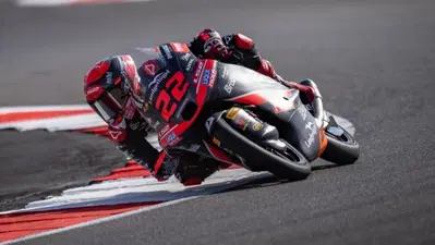 MotoGP 2026. GP del Regno Unito a Silverstone. Moto3: Vince David Almansa! Alle sue spalle Alvaro Carpe e Valentin Perrone. Podio perso sul finale per Fernandez [CLASSIFICA]