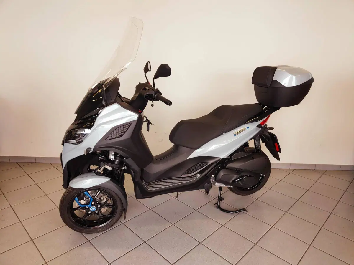 Piaggio MP3 310 Sport (2025 - 26) (2)
