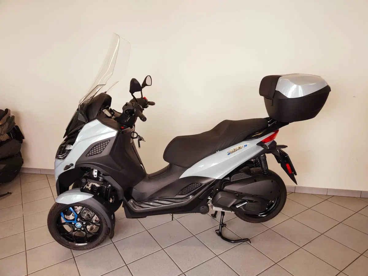 Piaggio MP3 310 Sport (2025 - 26) (3)