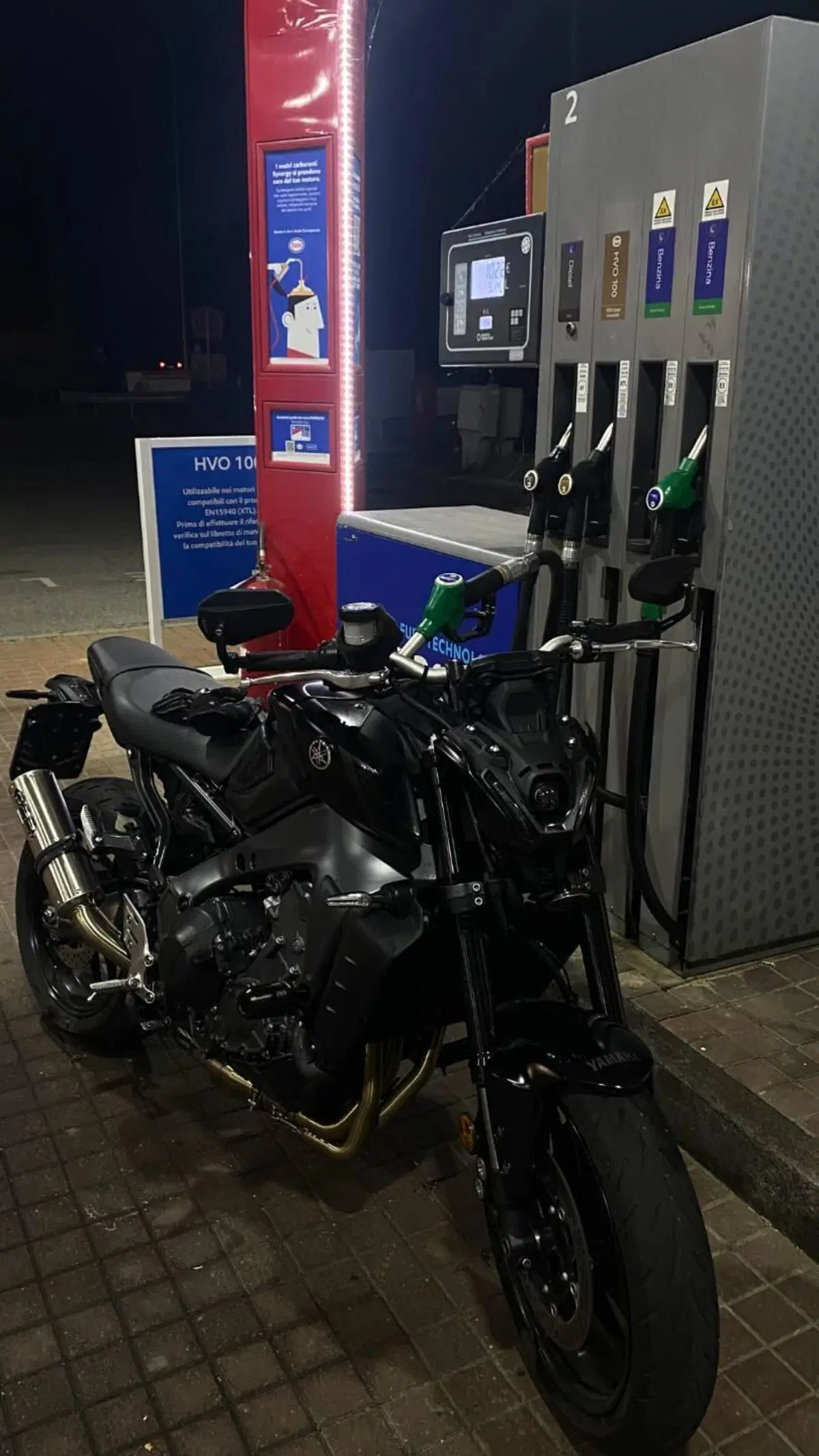 Yamaha MT-09 (2021 - 23) (2)