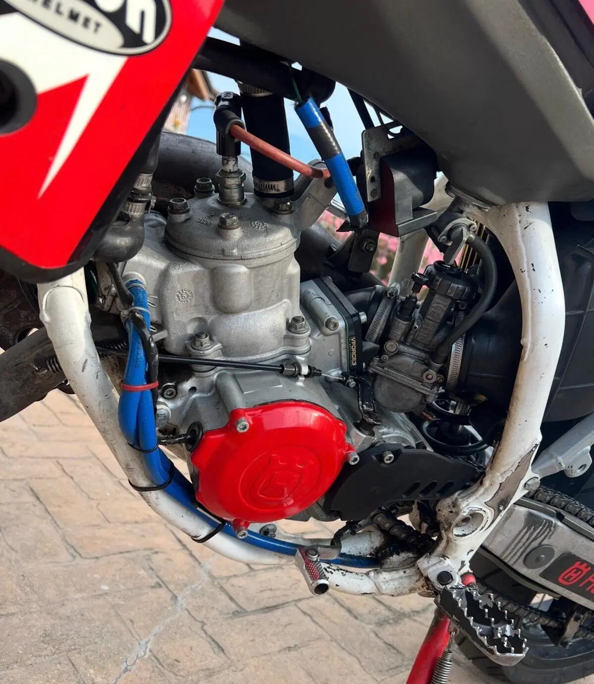 Husqvarna SM 125 (2010 - 12) (3)