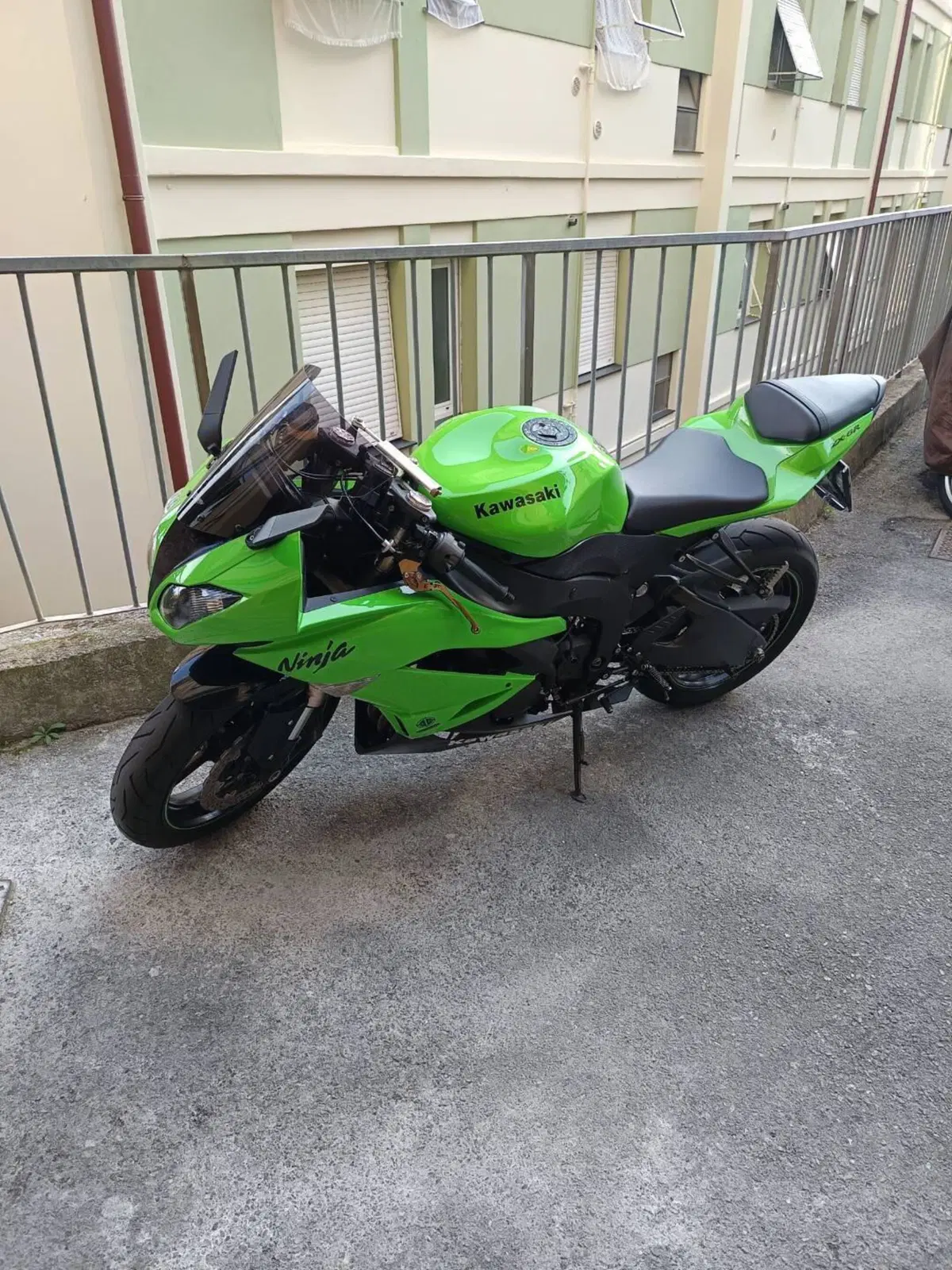 Kawasaki Ninja 600 ZX-6R (2009 - 16) (8)