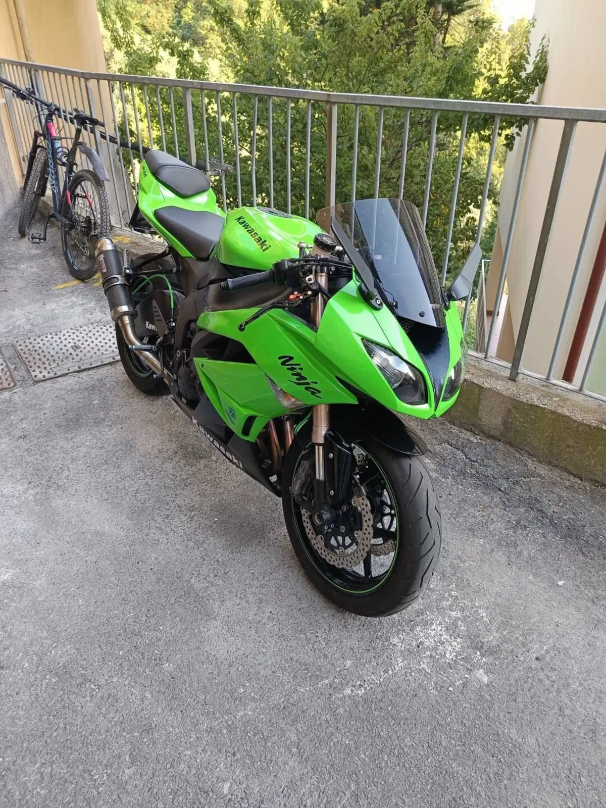 Kawasaki Ninja 600 ZX-6R (2009 - 16) (5)