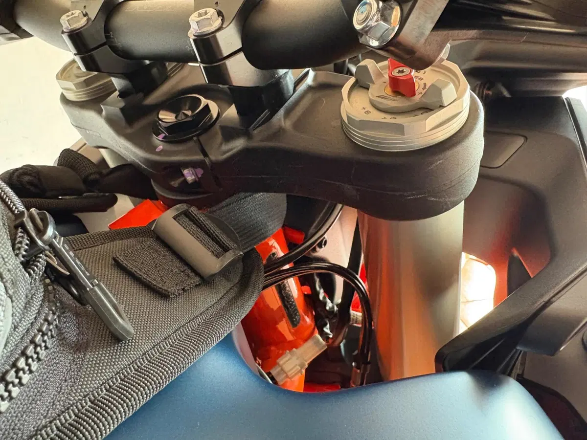 KTM 890 Adventure R (2025 - 26) (14)