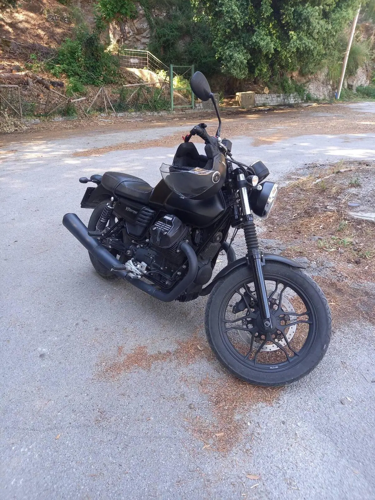 Moto Guzzi V7 III Stone (2017 - 20) (6)