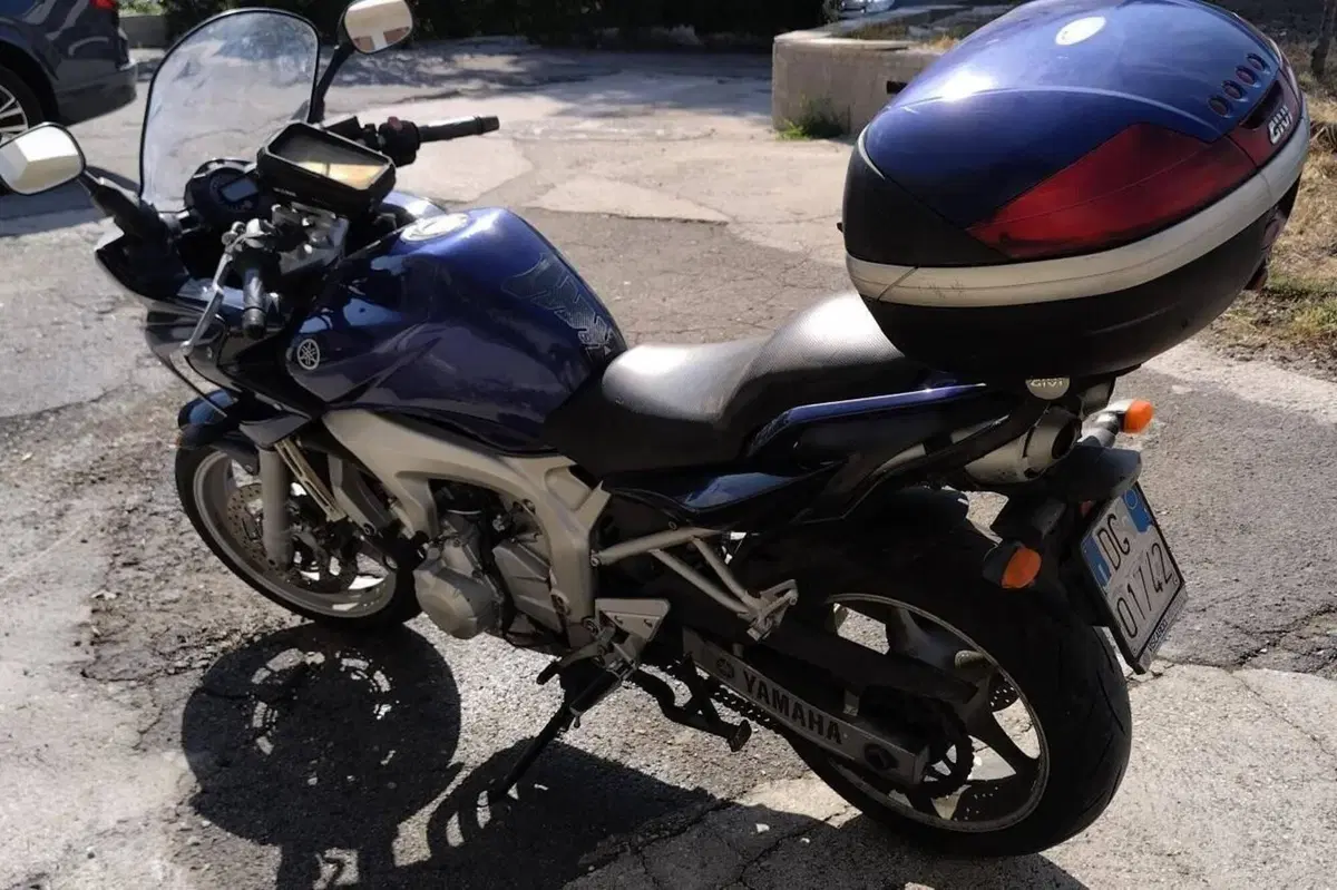 Yamaha FZ6 Fazer (2004 - 07) (4)