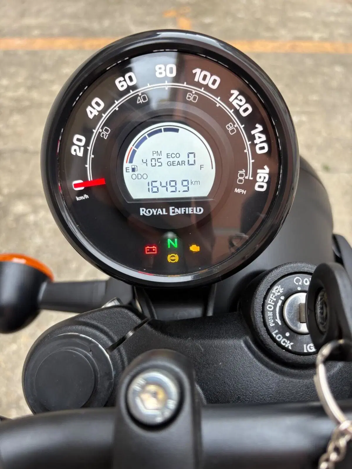 Royal Enfield HNTR 350 (2022 - 26) (4)