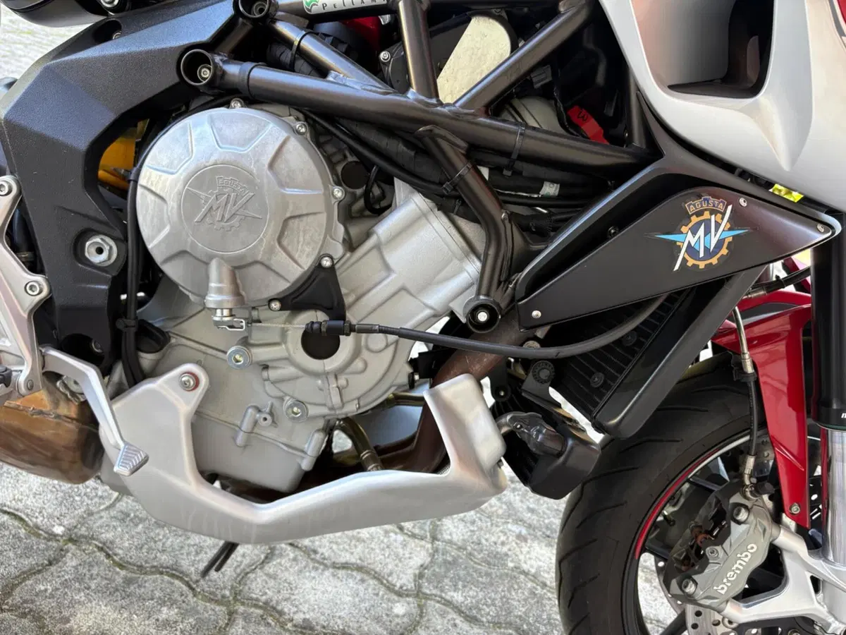 MV Agusta Rivale 800 EAS ABS (2013 -17) (7)