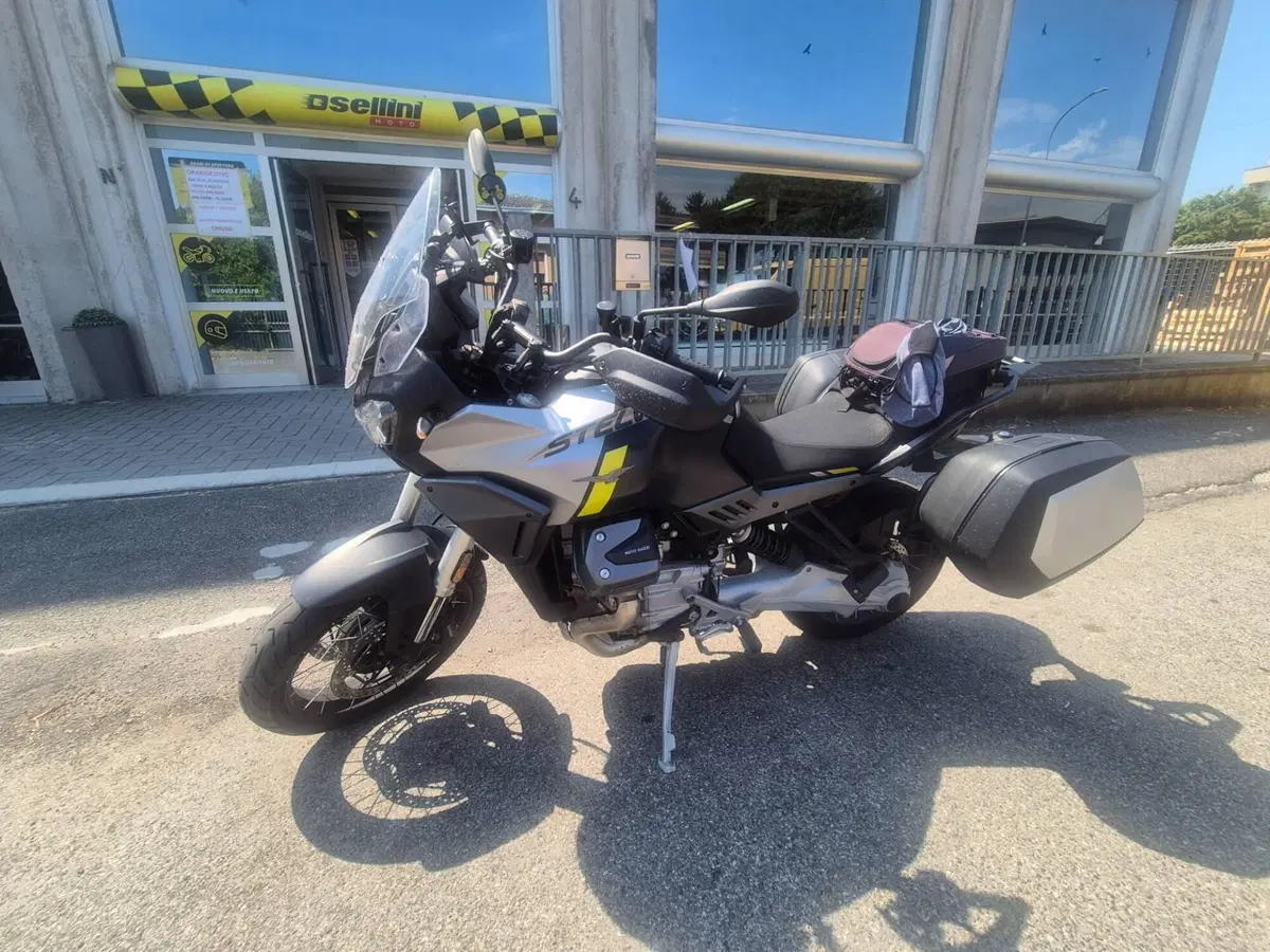 Moto Guzzi Stelvio (2024 - 26) (5)