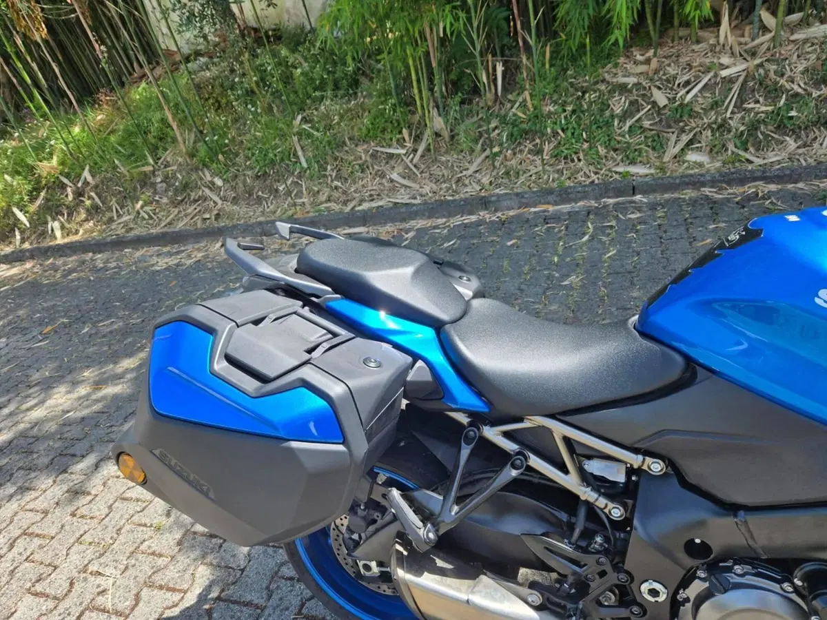 Suzuki GSX-S1000GT (2022 - 24) (7)