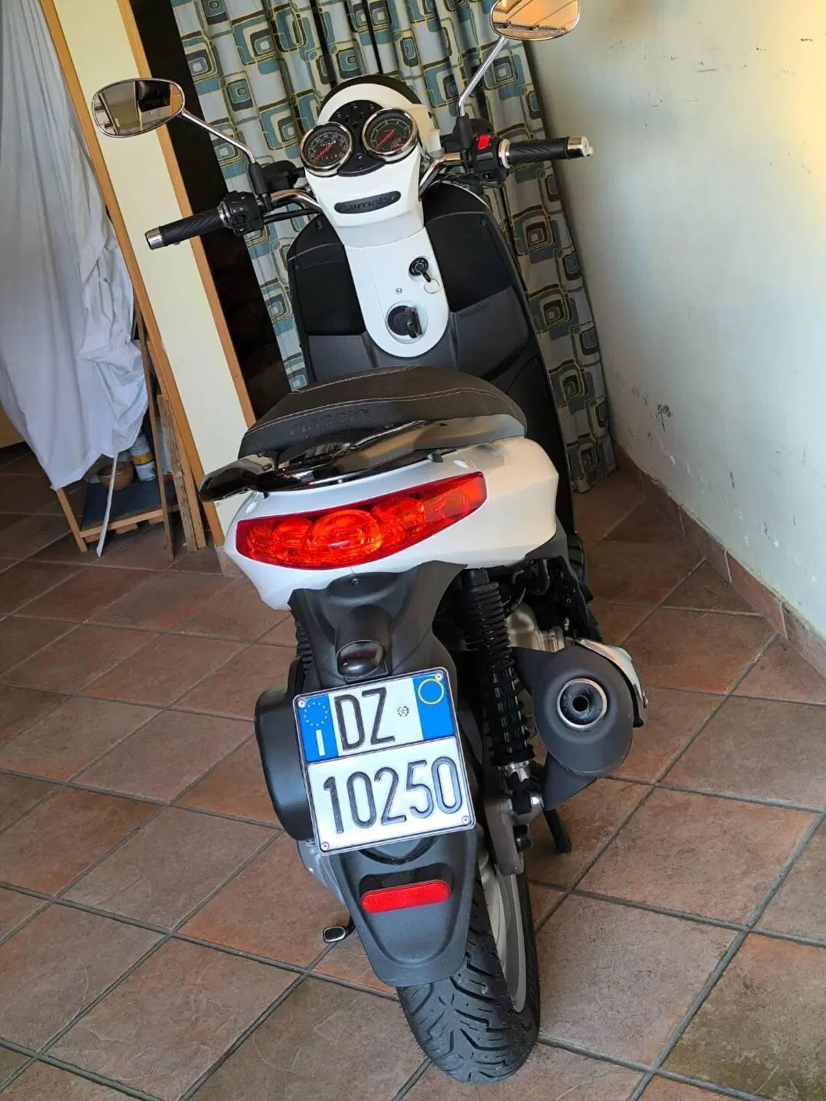Piaggio Carnaby Cruiser 300 (2008 - 13) (8)