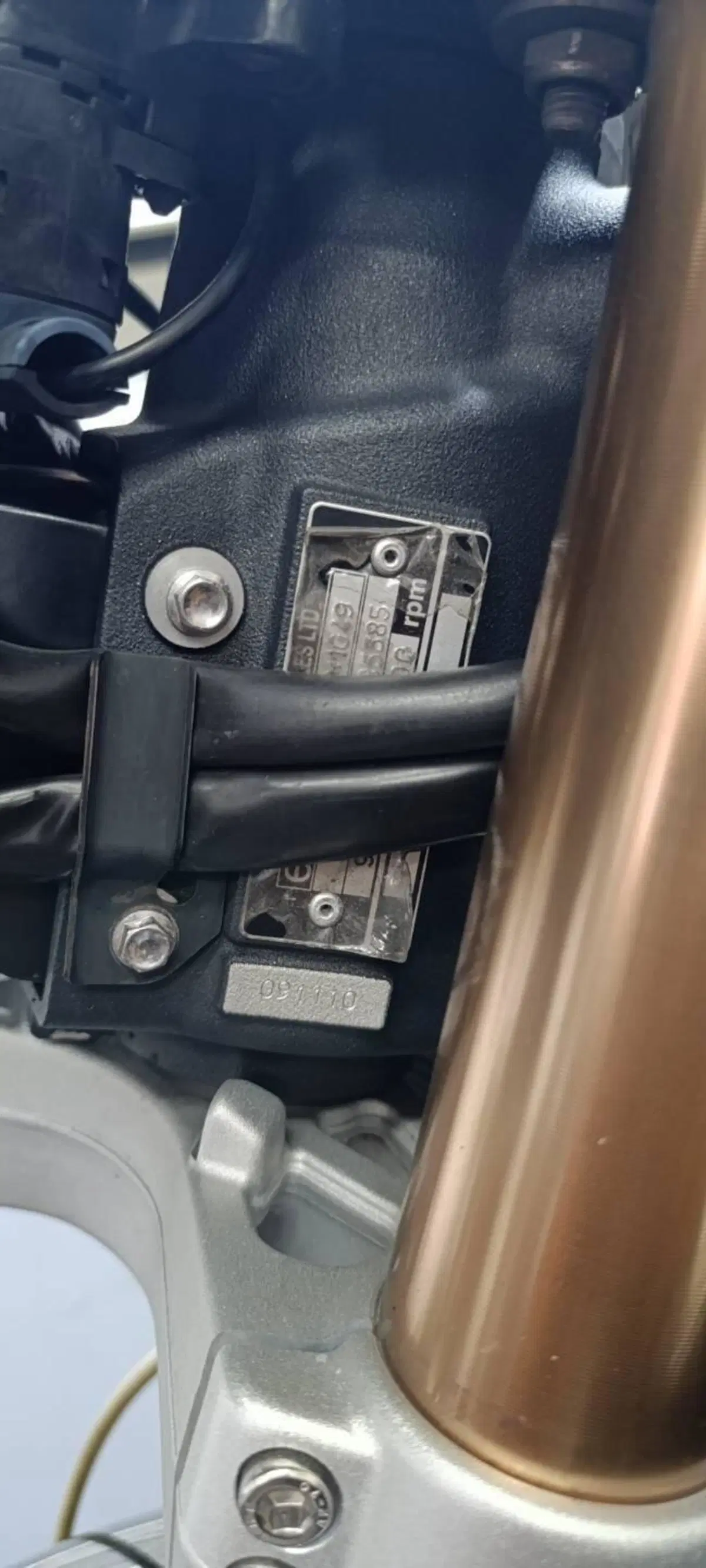 Triumph Speed Triple 1050 (2011 - 13) (6)