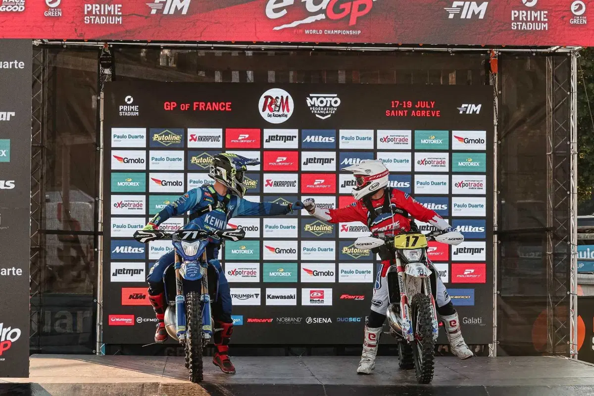 EnduroGP26 #13 Galles. D2. Andrea Verona c’è! E con lui Alberto Elgari (il Calcio italiano dovrebbe imparare dall’Enduro!) [VIDEO] (6)