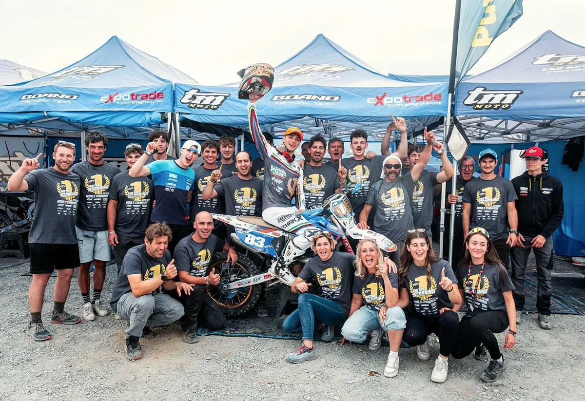 EnduroGP26 #13 Galles. D2. Andrea Verona c’è! E con lui Alberto Elgari (il Calcio italiano dovrebbe imparare dall’Enduro!) [VIDEO] (11)