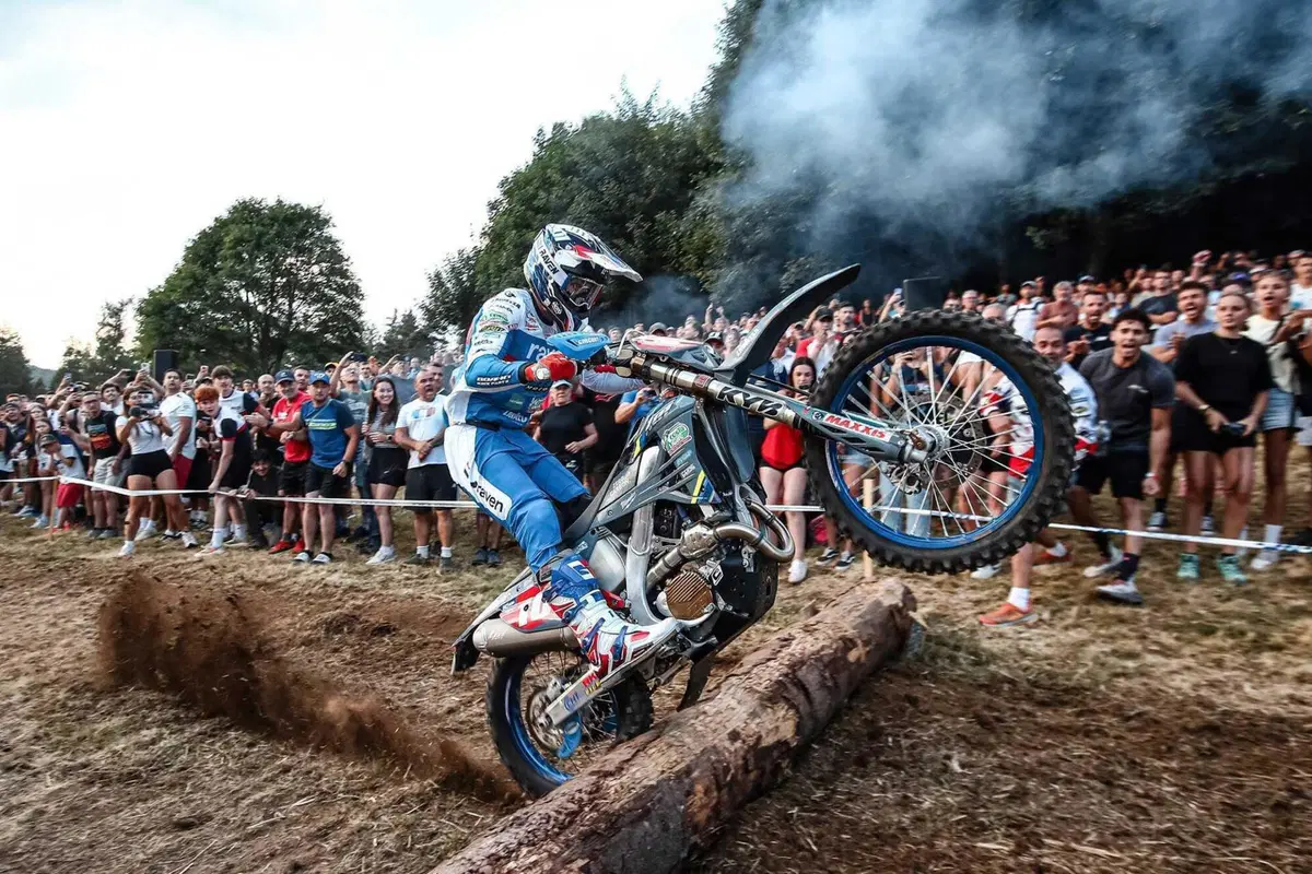 EnduroGP26 #13 Galles. D2. Andrea Verona c’è! E con lui Alberto Elgari (il Calcio italiano dovrebbe imparare dall’Enduro!) [VIDEO] (14)