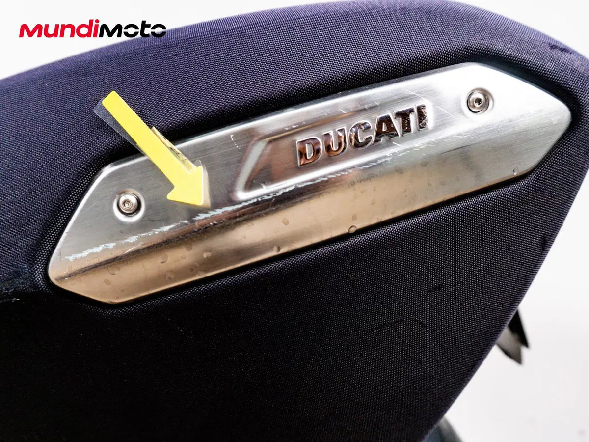 Ducati Hyperstrada 821 (2013 - 15) (17)