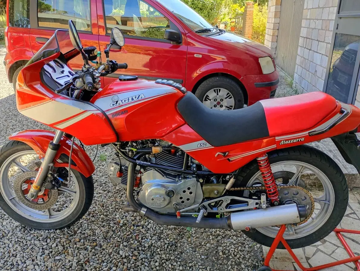 Cagiva ALAZZURRA 350 (4)