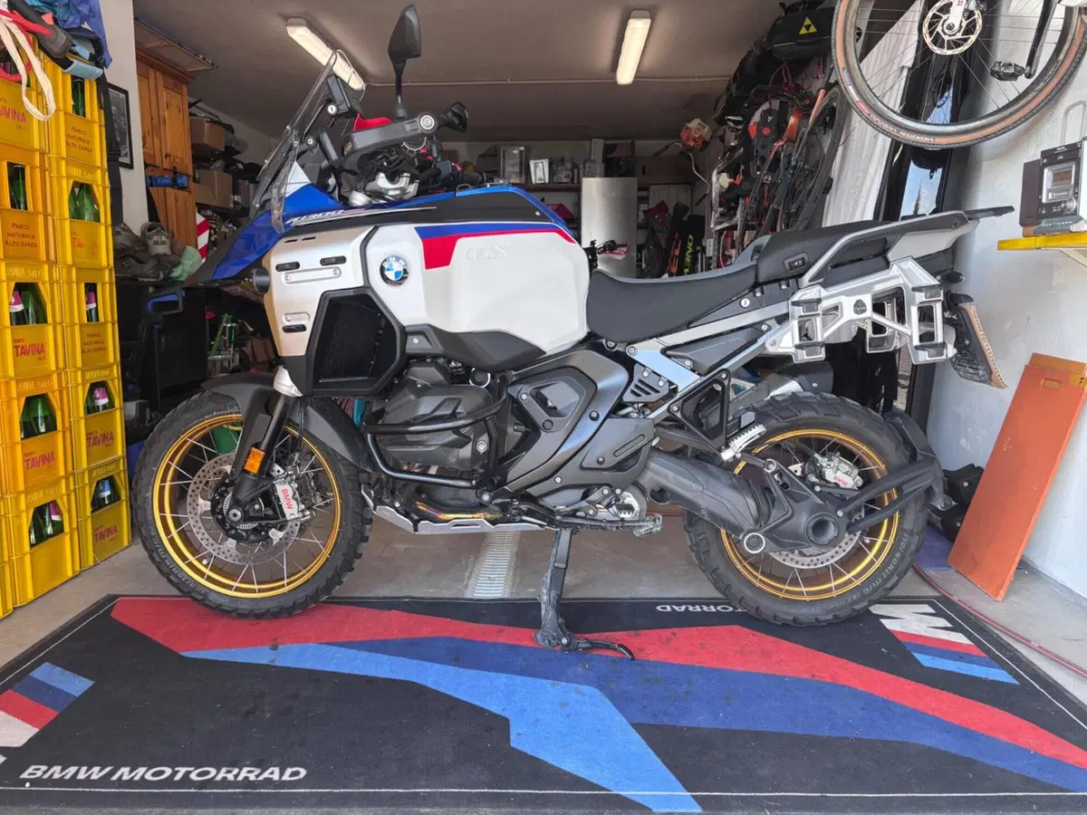 Bmw R 1300 GS Adventure Trophy (2025 - 26) (2)