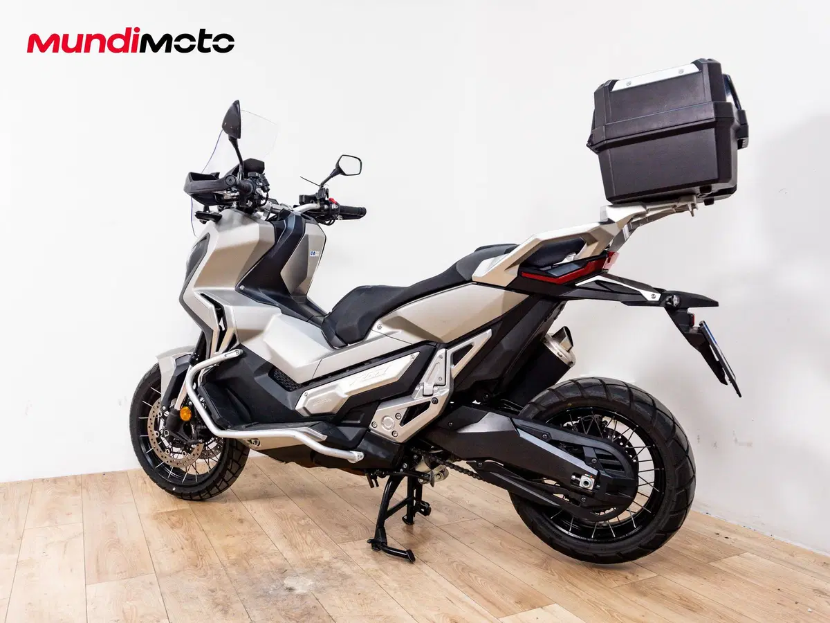 Honda X-ADV 750 (2017) (7)